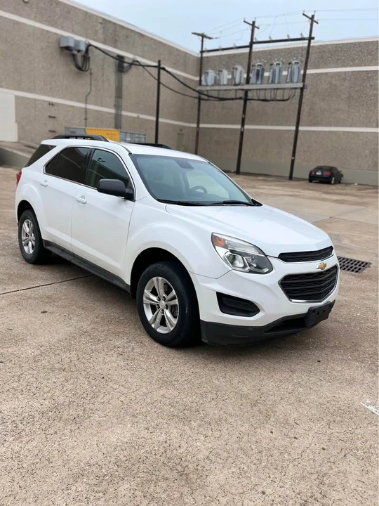 2017 Chevrolet Equinox - Image 4 of 8