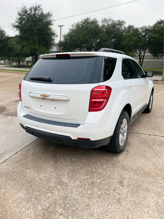 2017 Chevrolet Equinox - Image 5 of 8