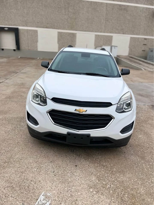 2017 Chevrolet Equinox - Image 2 of 8