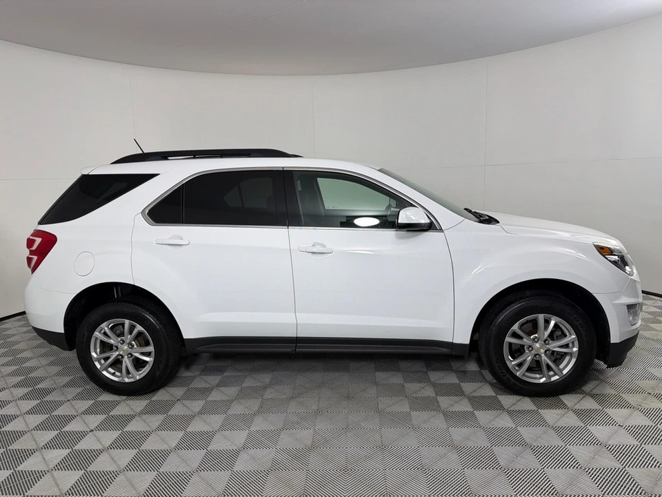 2017 Chevrolet Equinox - Image 4 of 21