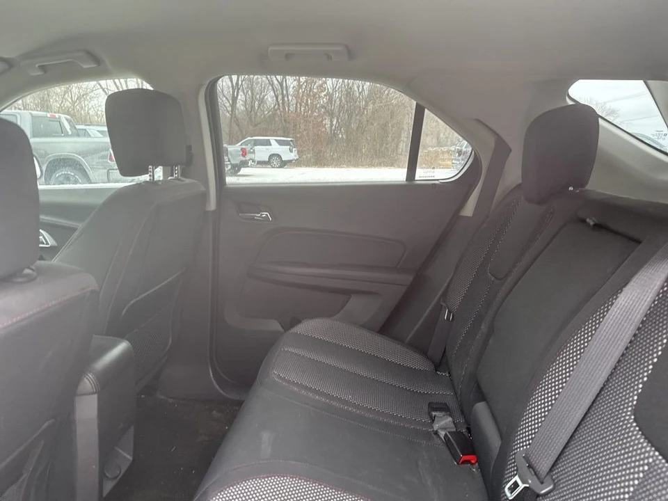 2017 Chevrolet Equinox - Image 10 of 12