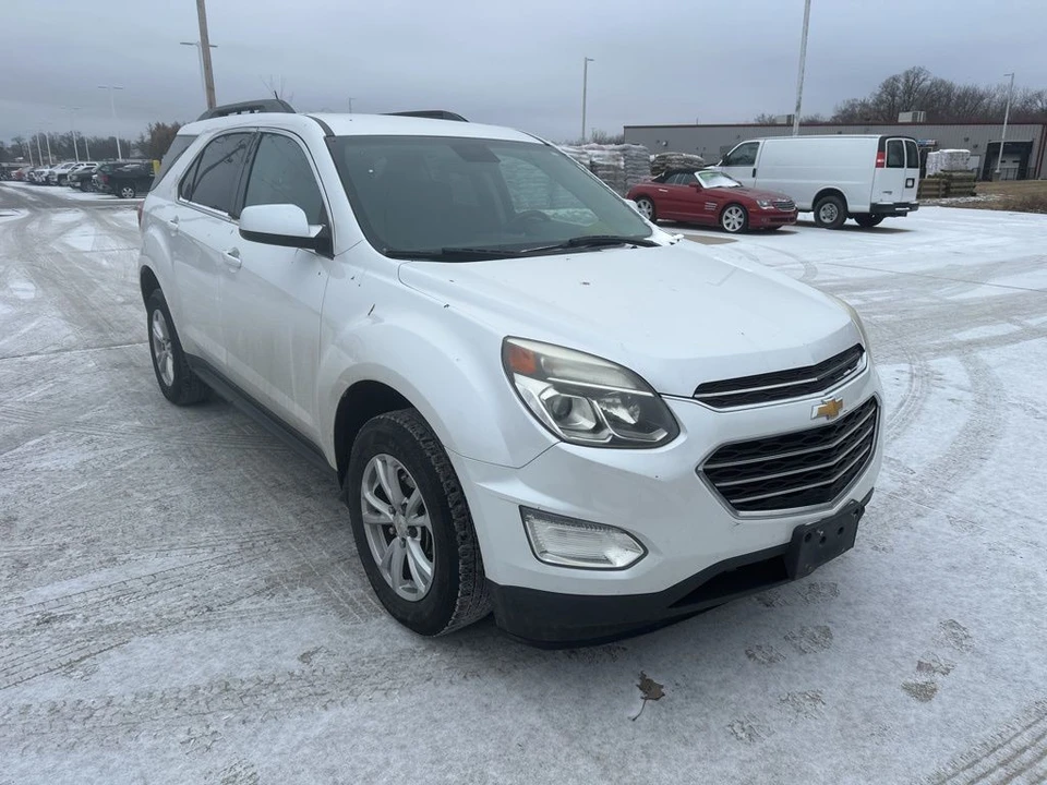 2017 Chevrolet Equinox - Image 5 of 12