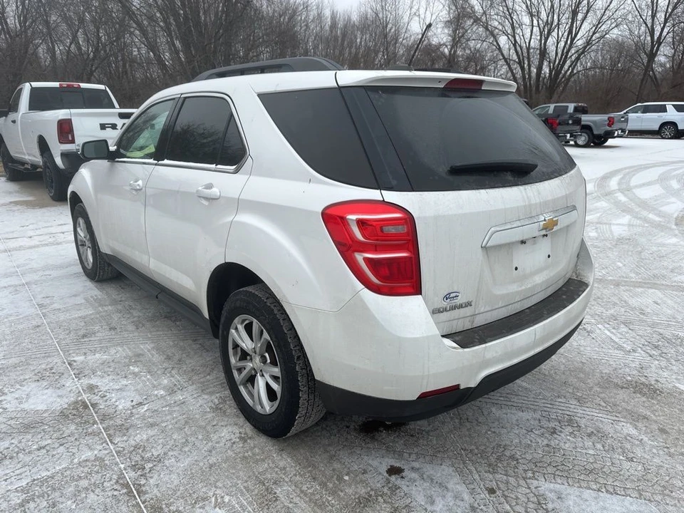2017 Chevrolet Equinox - Image 9 of 12