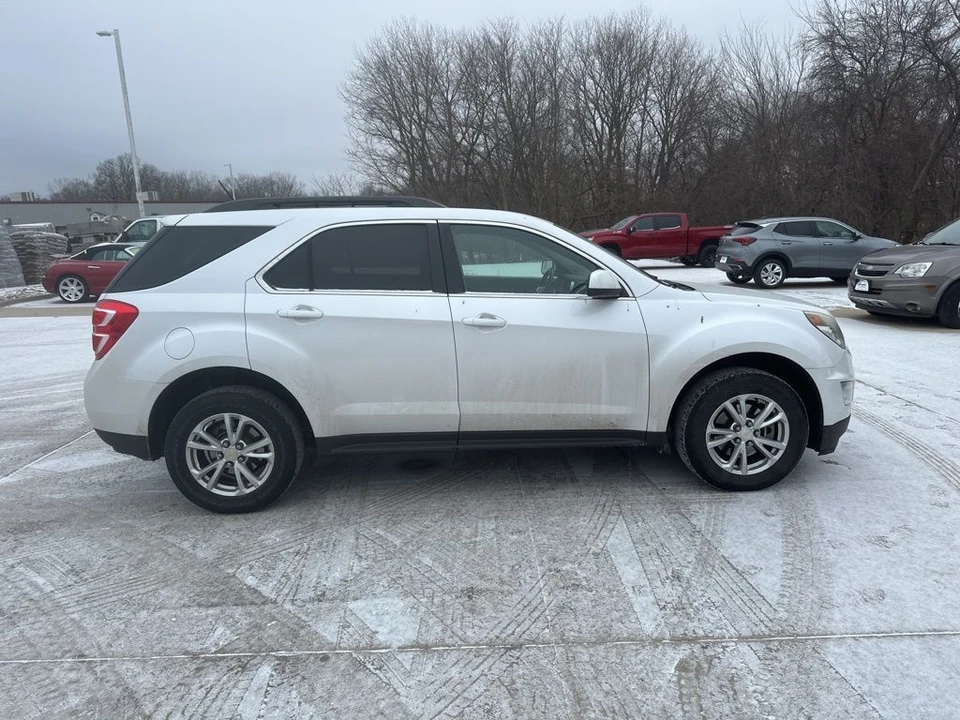 2017 Chevrolet Equinox - Image 6 of 12