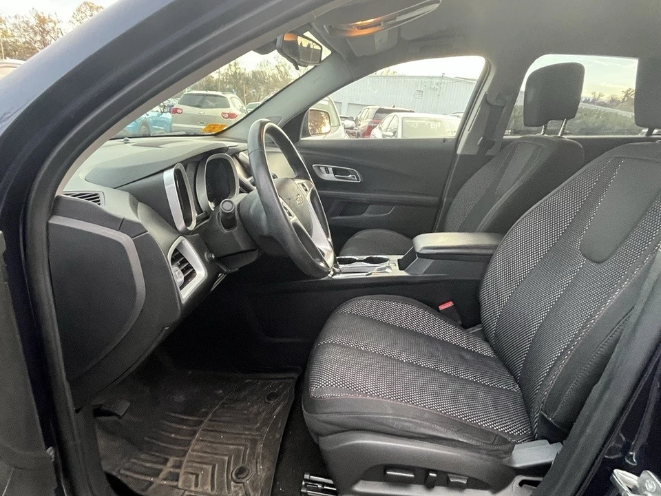 2017 Chevrolet Equinox - Image 5 of 12