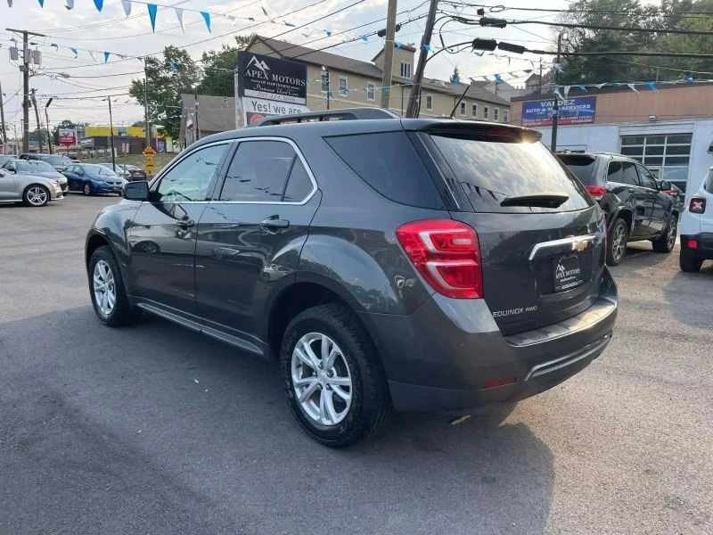 2017 Chevrolet Equinox - Image 10 of 12