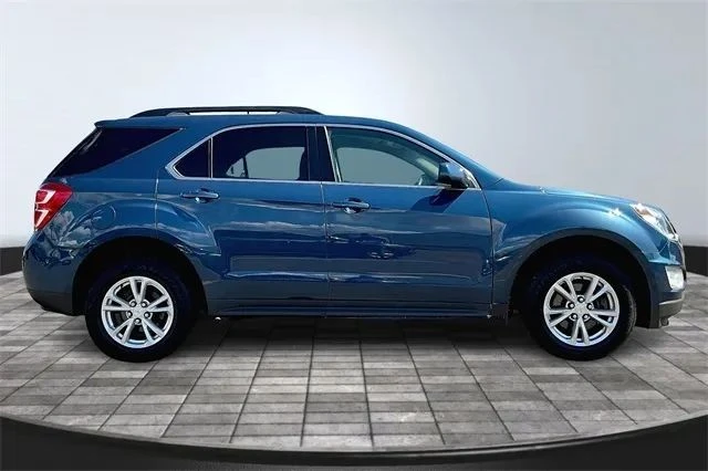 2017 Chevrolet Equinox - Image 8 of 12