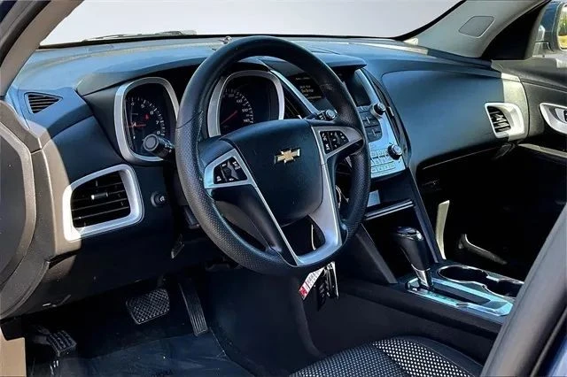 2017 Chevrolet Equinox - Image 11 of 12