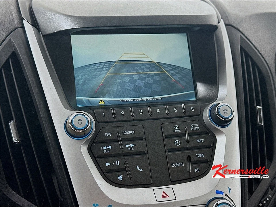2017 Chevrolet Equinox - Image 20 of 21