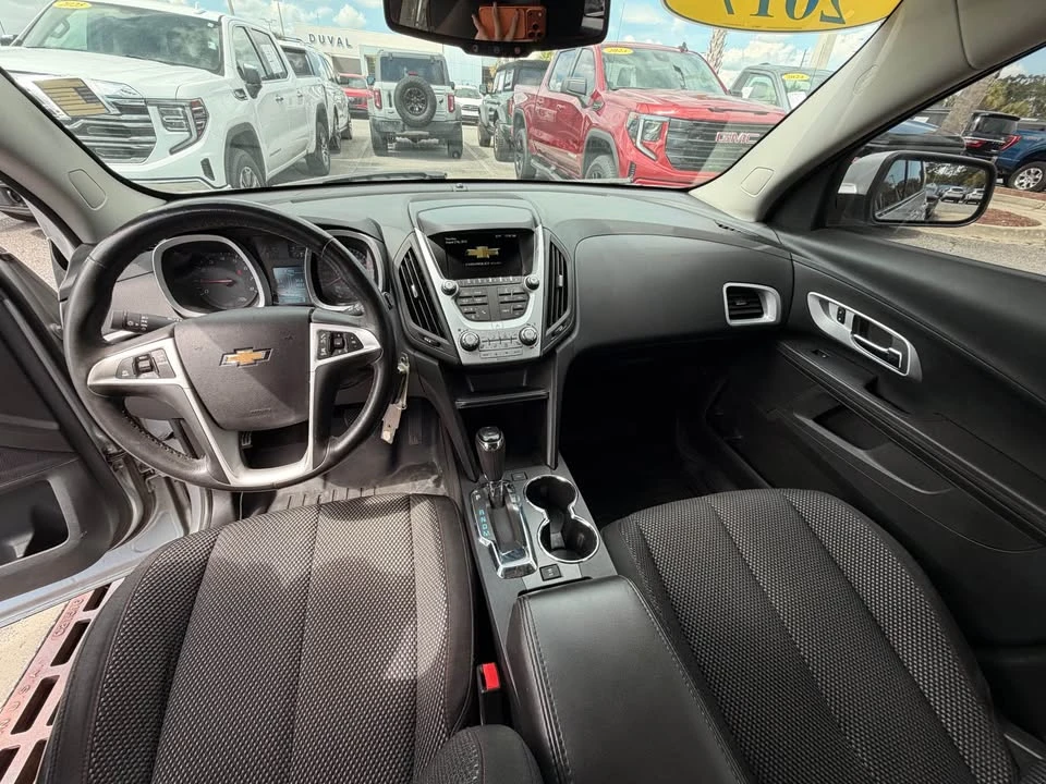 2017 Chevrolet Equinox - Image 10 of 13