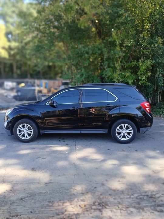 2017 Chevrolet Equinox - Image 2 of 10