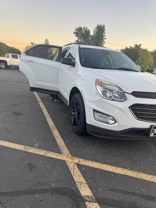 2017 Chevrolet Equinox - Image 3 of 14