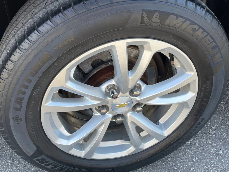 2017 Chevrolet Equinox - Image 10 of 21