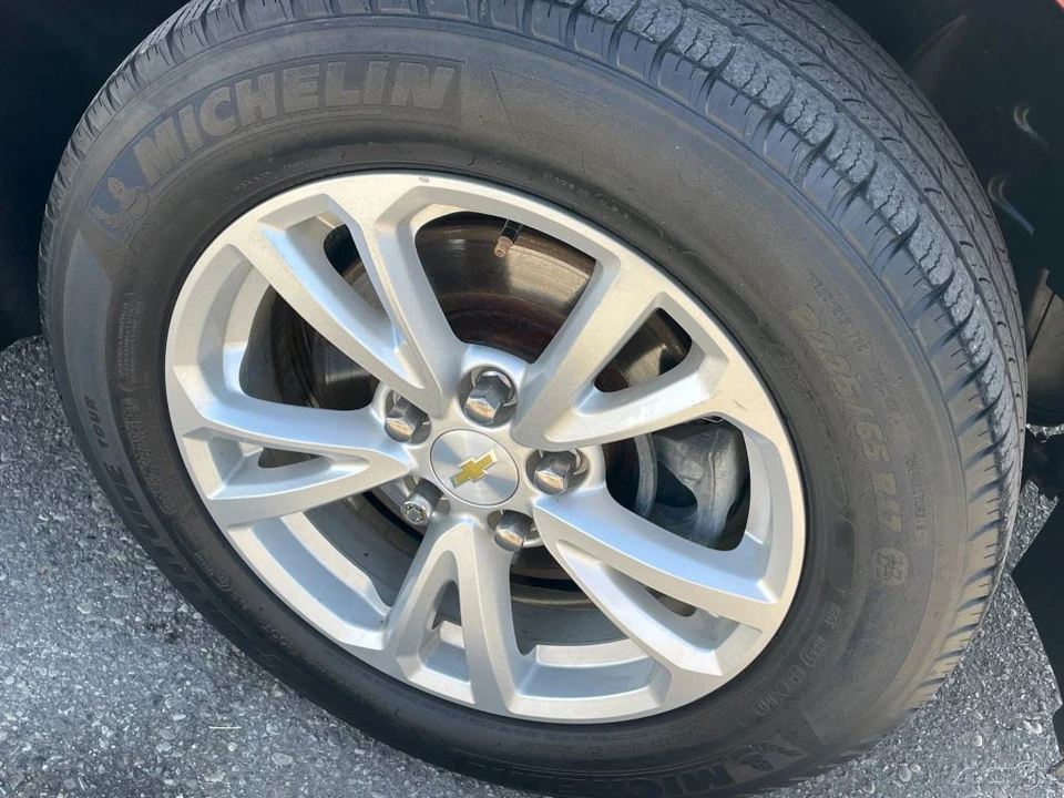 2017 Chevrolet Equinox - Image 11 of 21