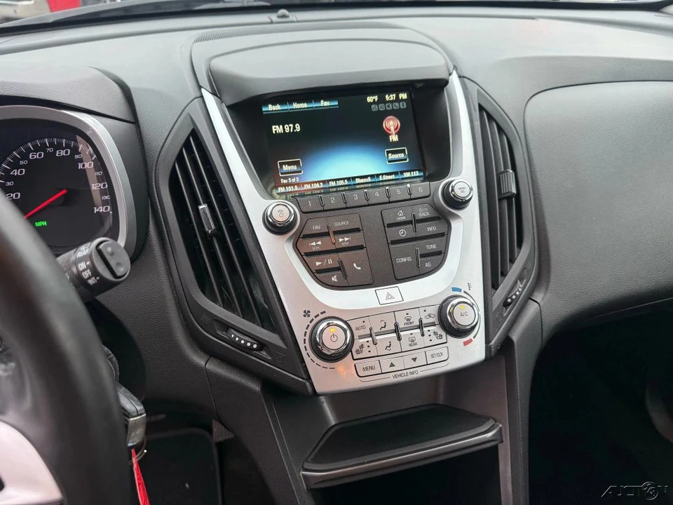 2017 Chevrolet Equinox - Image 19 of 21