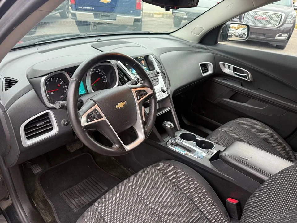2017 Chevrolet Equinox - Image 16 of 21