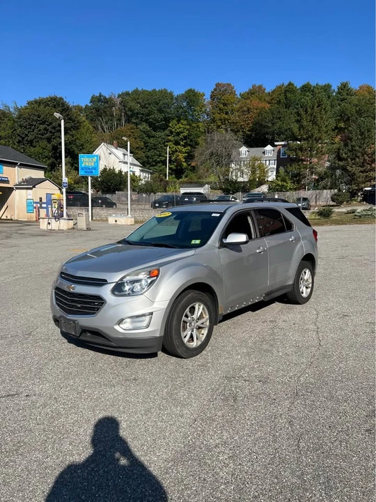 2017 Chevrolet Equinox - Image 8 of 9