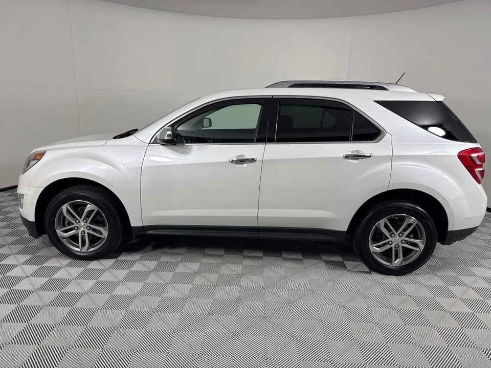 2017 Chevrolet Equinox - Image 9 of 12
