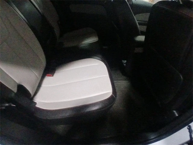 2017 Chevrolet Equinox - Image 19 of 21
