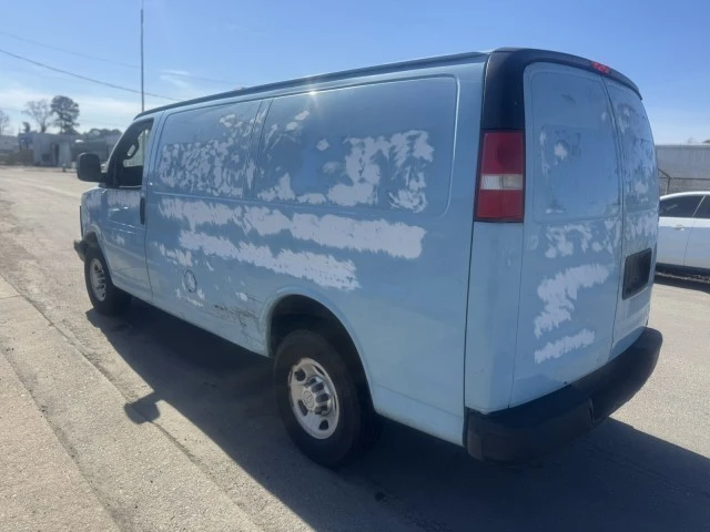 2017 Chevrolet Express - Image 4 of 11