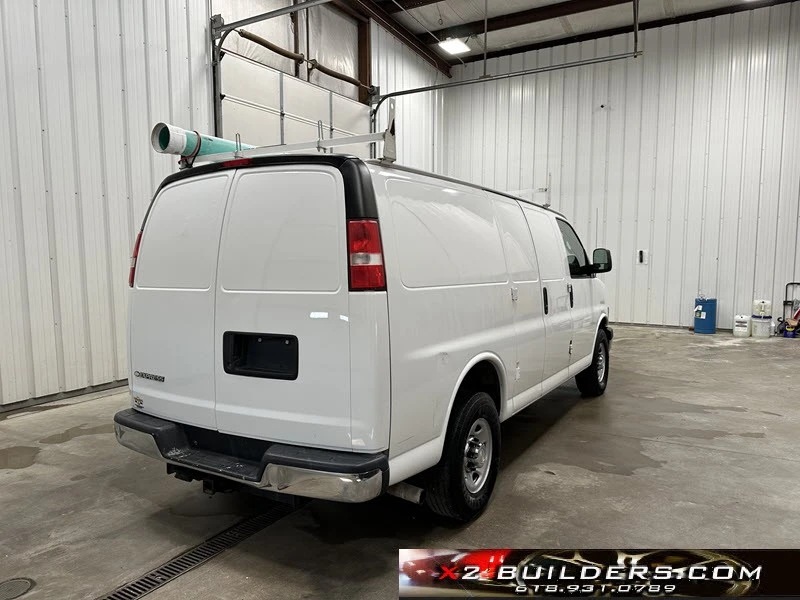 2017 Chevrolet Express - Image 4 of 22