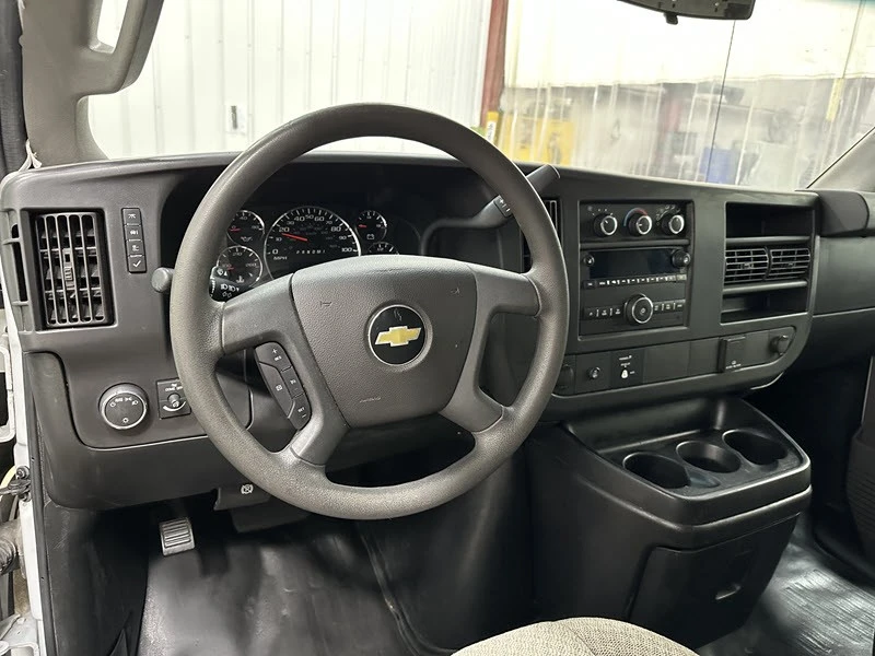 2017 Chevrolet Express - Image 9 of 22