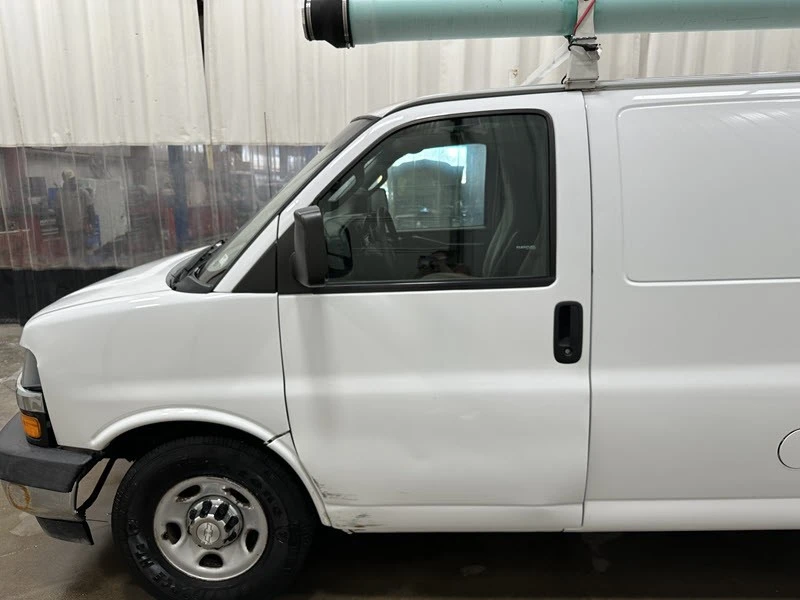 2017 Chevrolet Express - Image 7 of 22