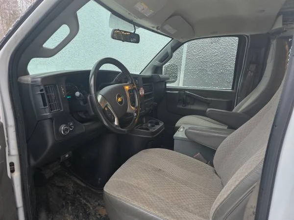 2017 Chevrolet Express - Image 8 of 8