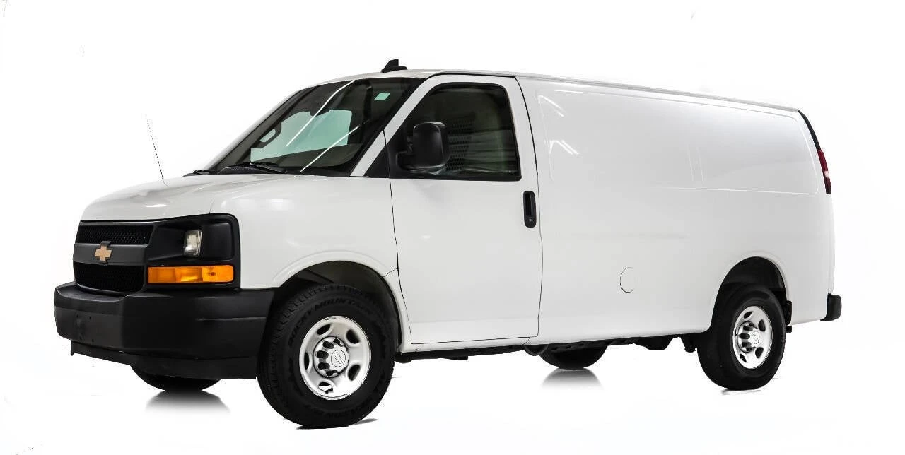 2017 Chevrolet Express - Image 2 of 21