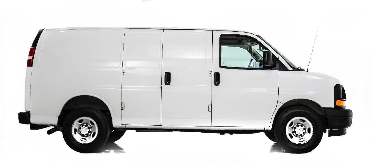 2017 Chevrolet Express - Image 5 of 12