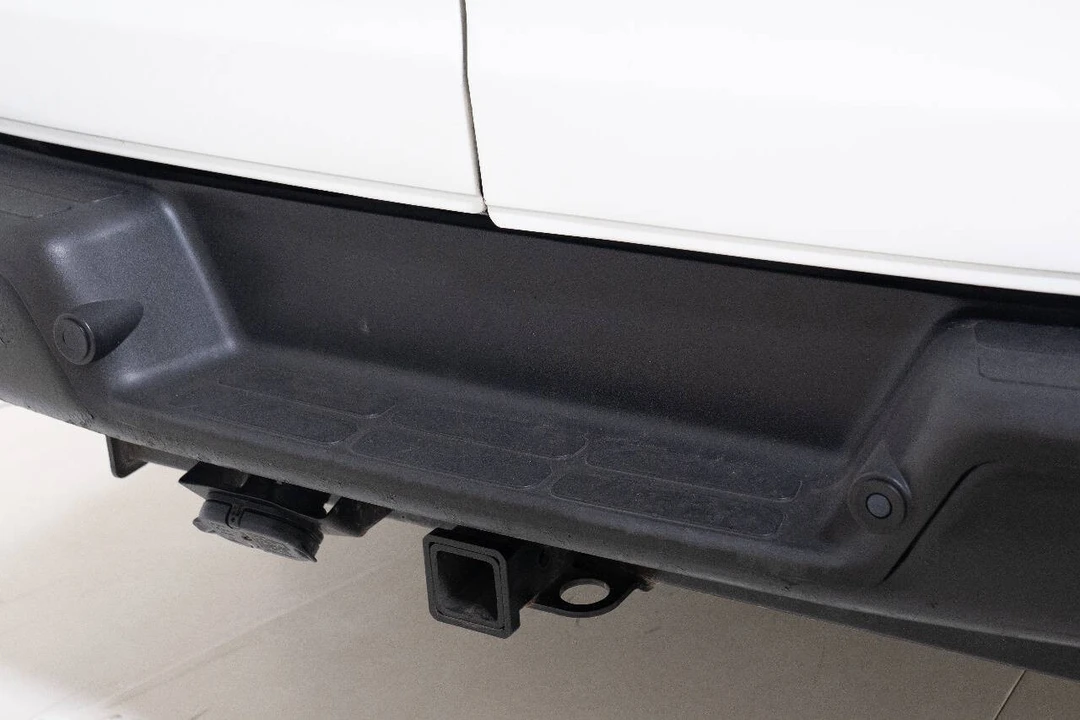 2017 Chevrolet Express - Image 20 of 21