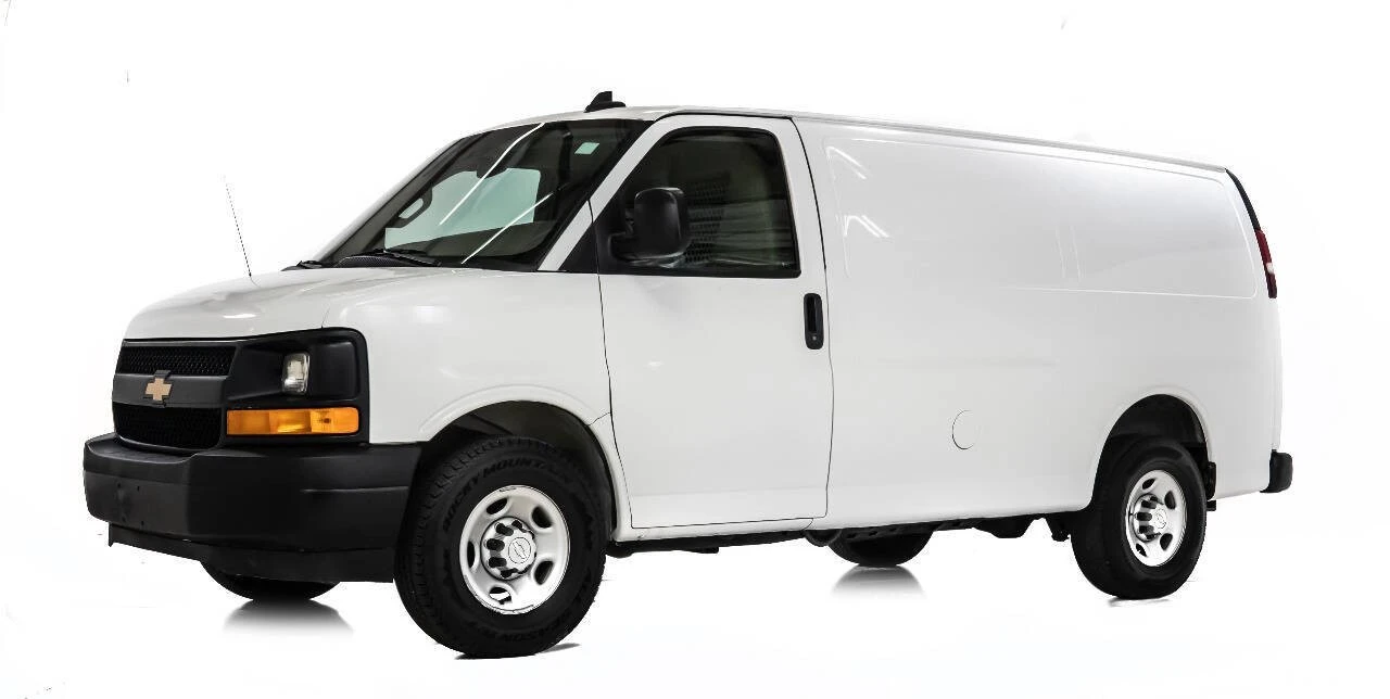 2017 Chevrolet Express - Image 2 of 21