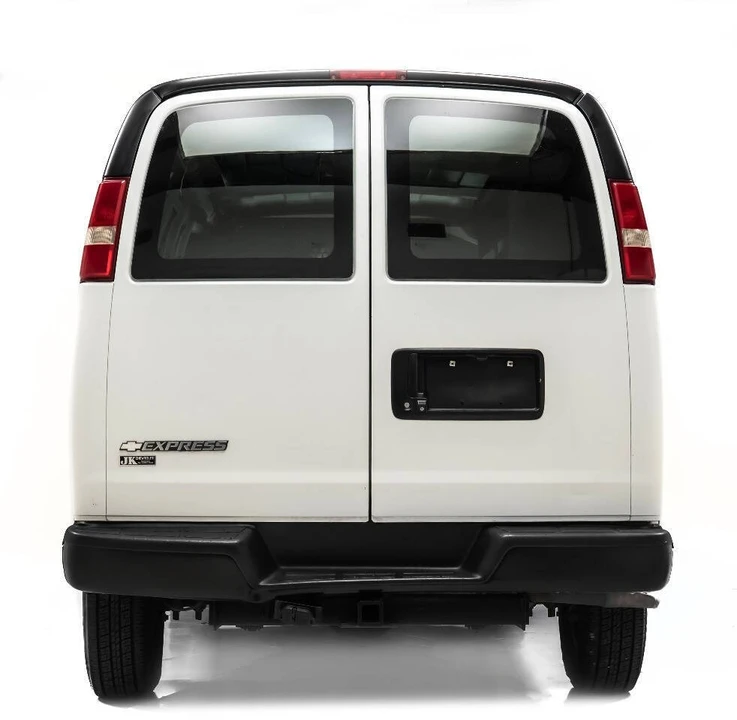 2017 Chevrolet Express - Image 8 of 12