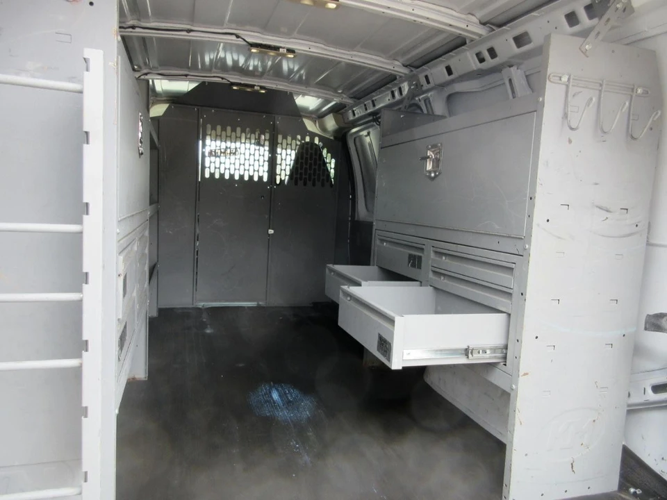 2017 Chevrolet Express - Image 15 of 21
