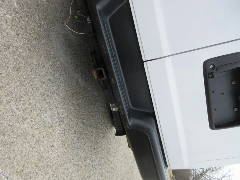 2017 Chevrolet Express - Image 13 of 21