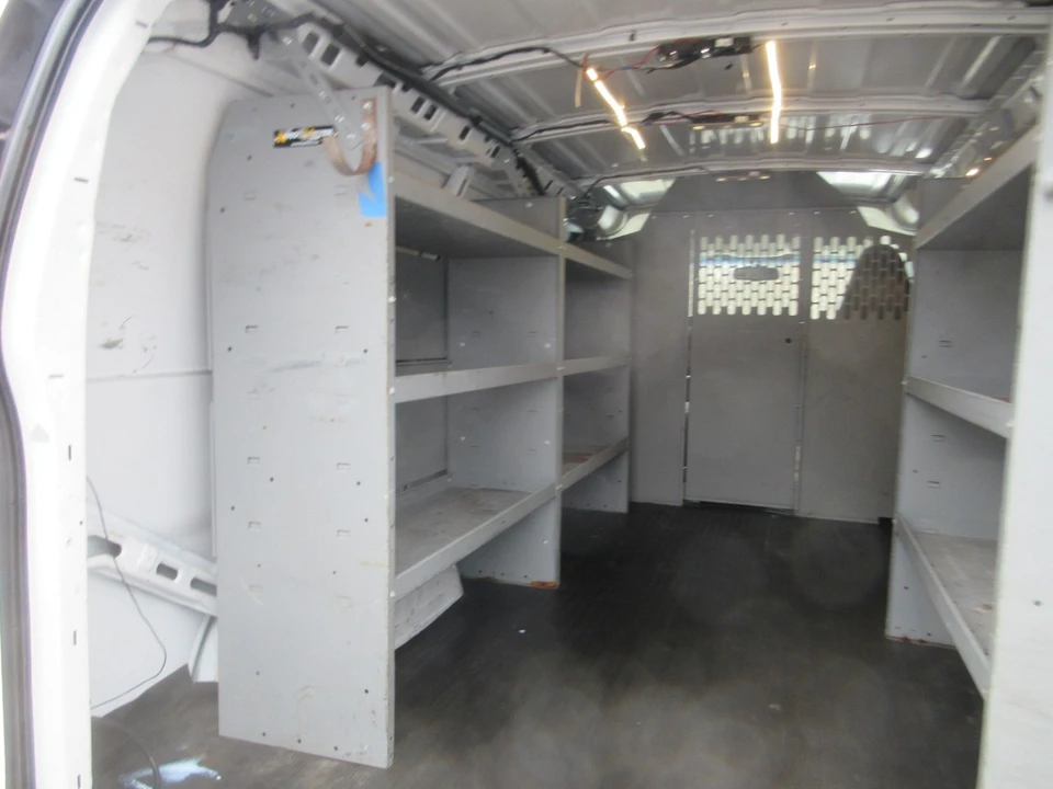 2017 Chevrolet Express - Image 18 of 21