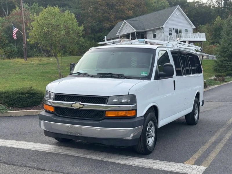 2017 Chevrolet Express - Image 2 of 12
