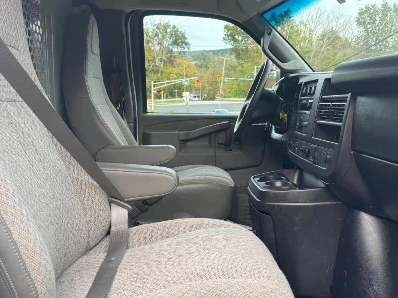 2017 Chevrolet Express - Image 12 of 12