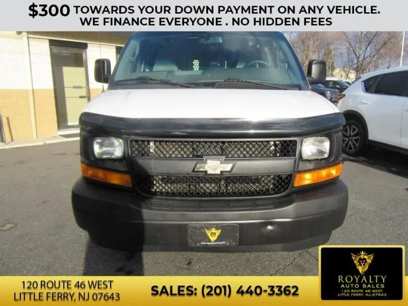 2017 Chevrolet Express - Image 4 of 12