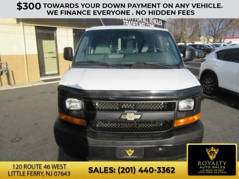 2017 Chevrolet Express - Image 5 of 12