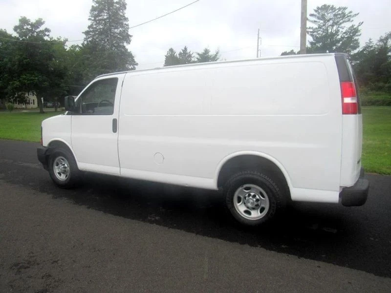2017 Chevrolet Express - Image 4 of 12
