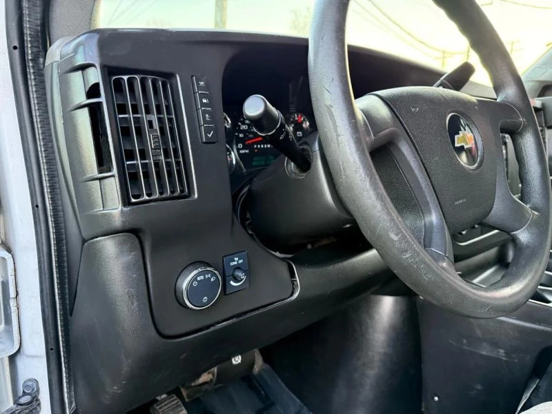 2017 Chevrolet Express - Image 12 of 12