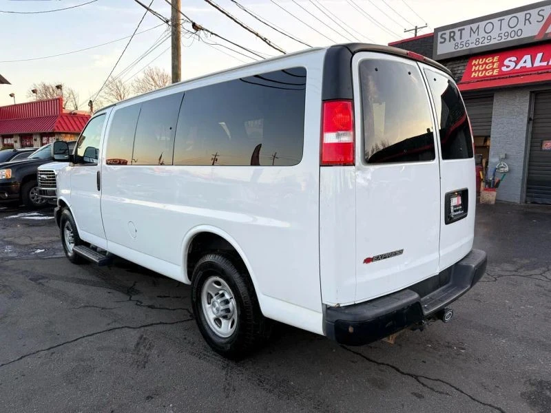 2017 Chevrolet Express - Image 6 of 12