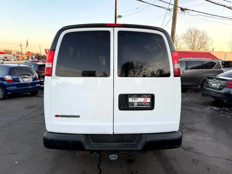 2017 Chevrolet Express - Image 7 of 12