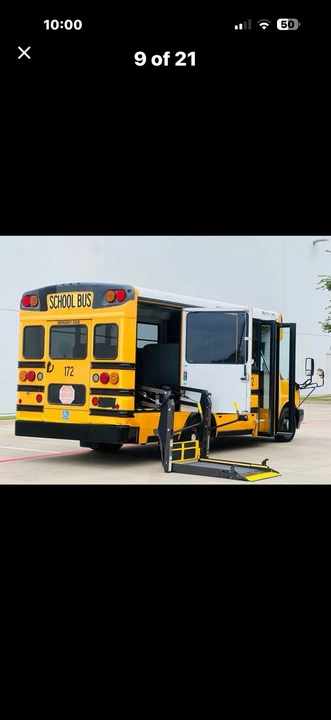 2017 Chevrolet Express - Image 8 of 20
