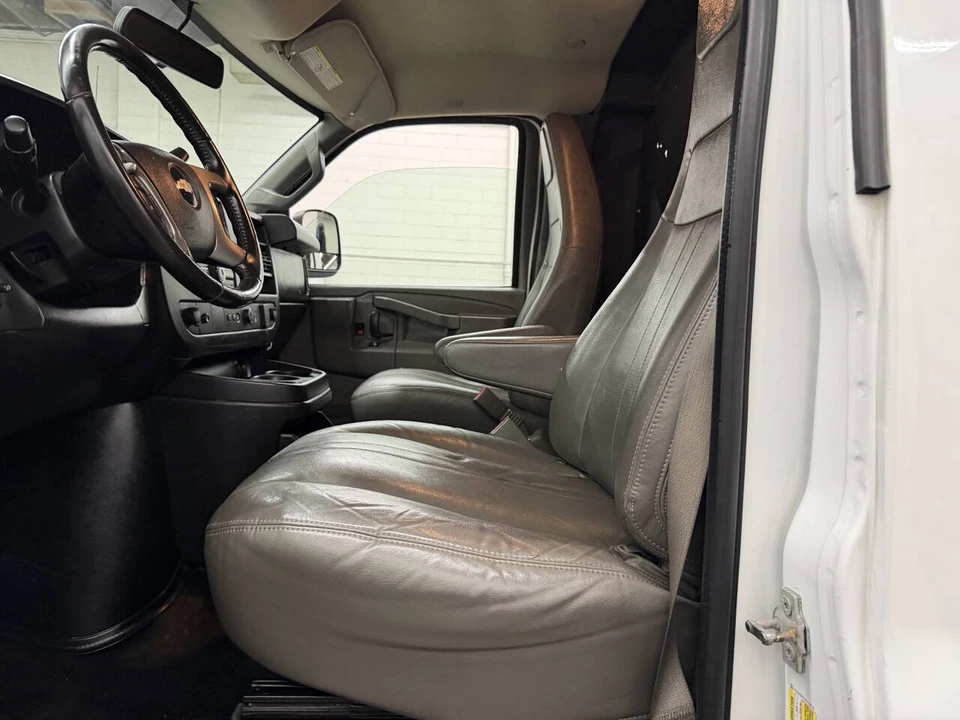 2017 Chevrolet Express - Image 7 of 21