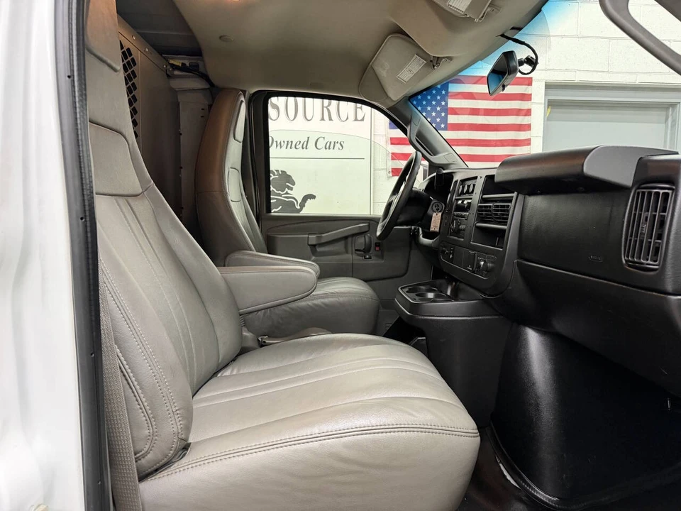 2017 Chevrolet Express - Image 14 of 21