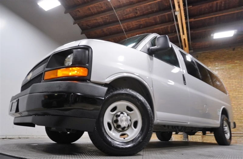 2017 Chevrolet Express - Image 3 of 12