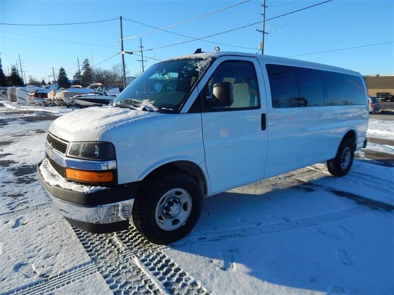 2017 Chevrolet Express - Image 7 of 12