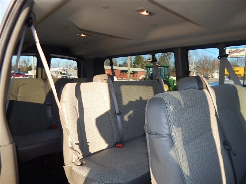 2017 Chevrolet Express - Image 12 of 12